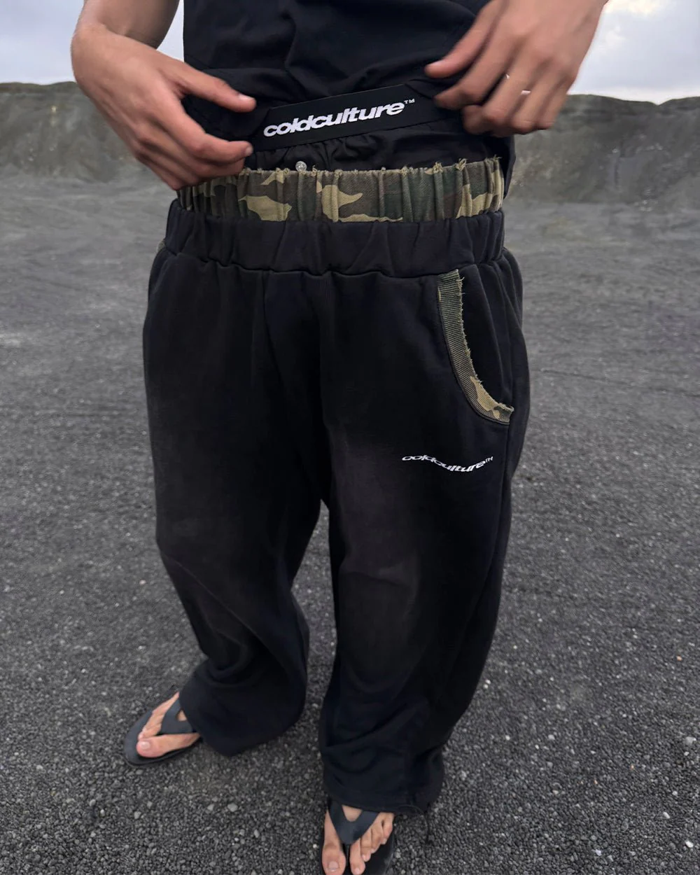 BLACK OPS SWEATPANTS BLACK - Image 13