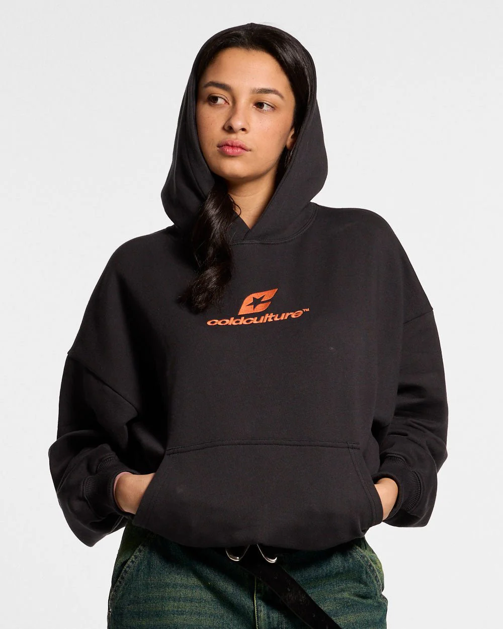 CURVED HOODIE BLACK - Image 6