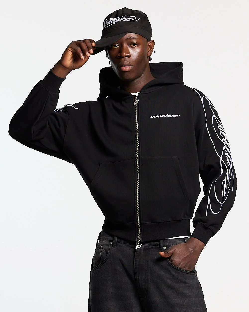 NEW SCRIPT ZIP HOODIE BLACK - Image 2